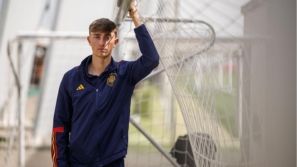 Transferbomb: Real Madrid Haalt Huijsen Voor €50 Miljoen Binnen Transferbomb: Real Madrid Haalt Huijsen Voor €50 Miljoen Binnen