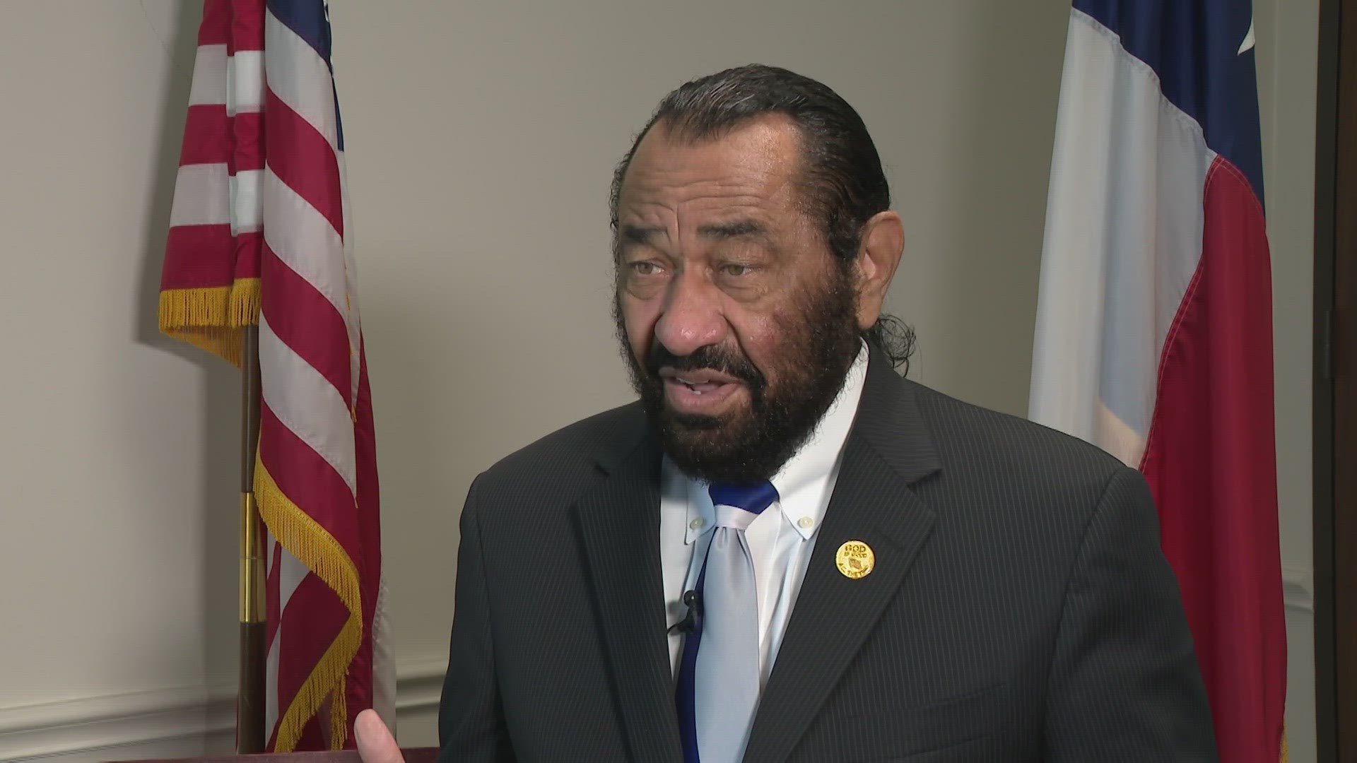 Transparency Concerns Raised By Louisville Congressman Over USPS Mail Delays Transparency Concerns Raised By Louisville Congressman Over USPS Mail Delays