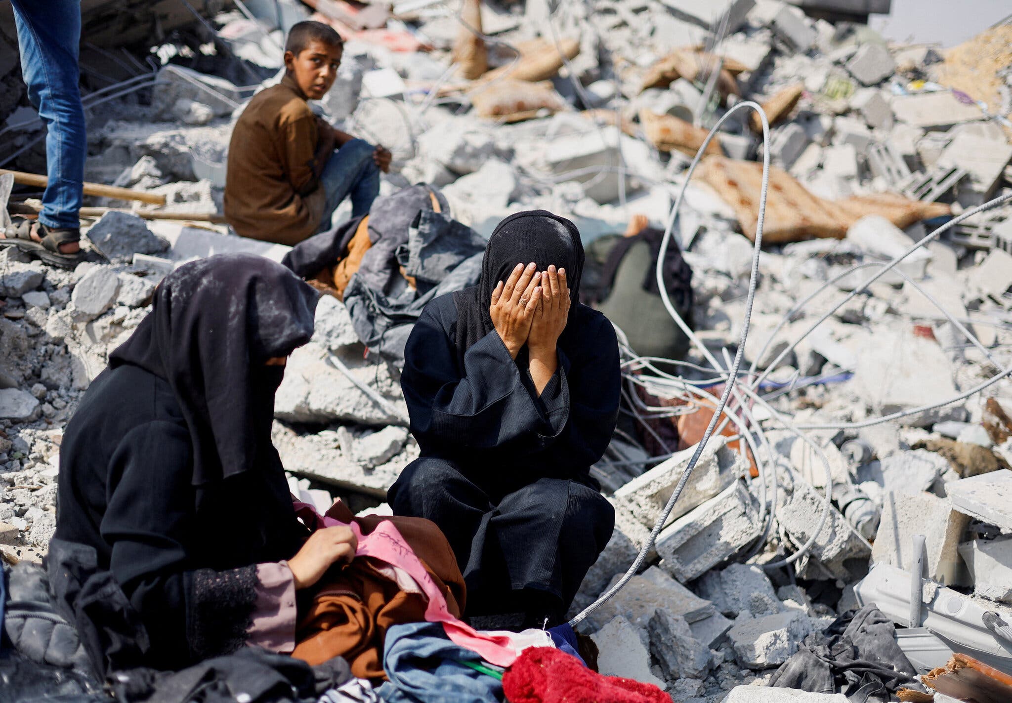 Trump's Houthi Truce: Why Shippers Remain Skeptical Trump's Houthi Truce: Why Shippers Remain Skeptical