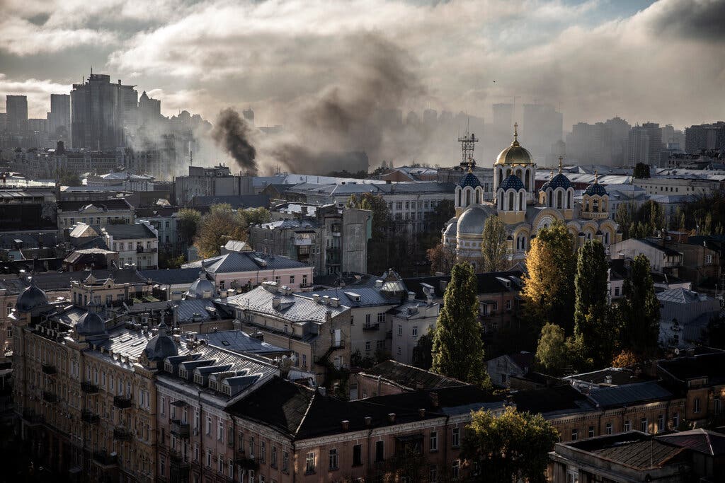 Trump's Ukraine Proposal: Kyiv's Urgent Response Needed Trump's Ukraine Proposal: Kyiv's Urgent Response Needed