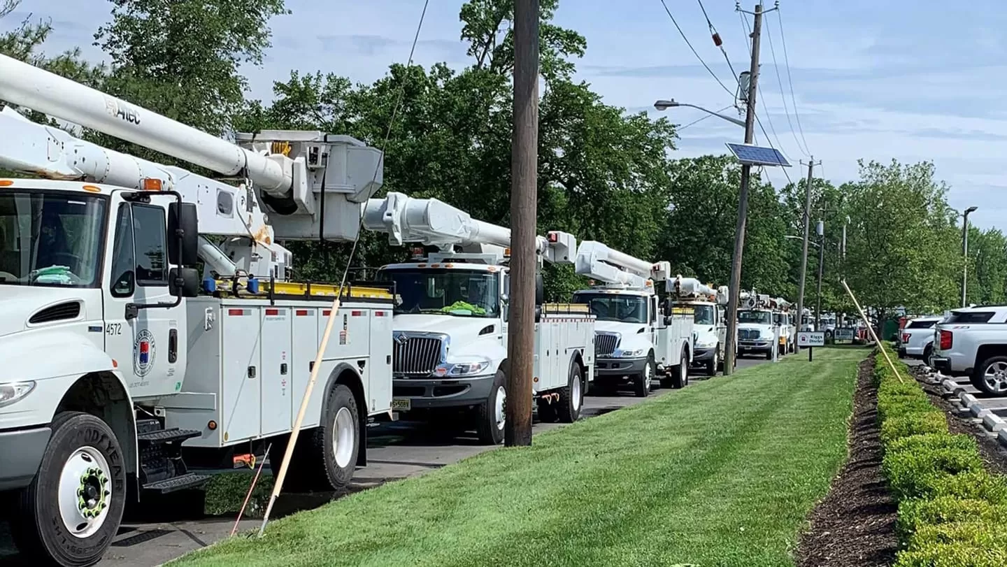 Tulsa Winter Storm Response: 66 Salt Spreaders On The Roads Tulsa Winter Storm Response: 66 Salt Spreaders On The Roads
