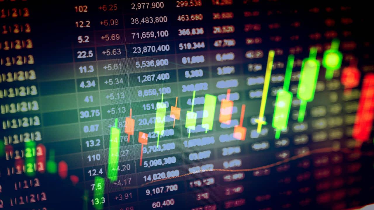 Two Stocks Poised To Surpass Palantir's Value In 3 Years Two Stocks Poised To Surpass Palantir's Value In 3 Years