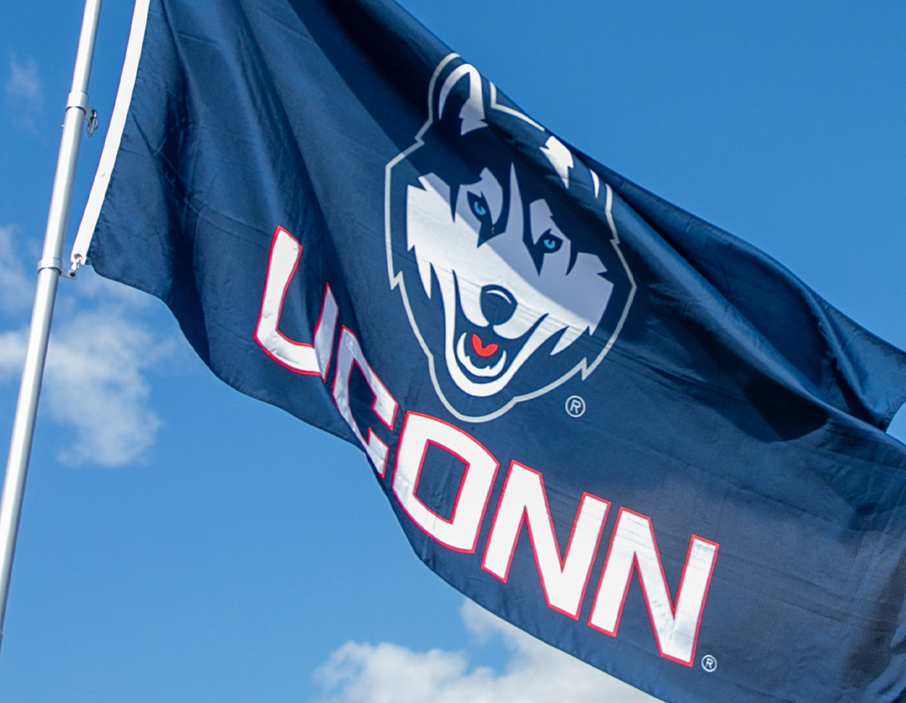 UConn Athletics: Six Teams Achieve 100% APR Scores UConn Athletics: Six Teams Achieve 100% APR Scores