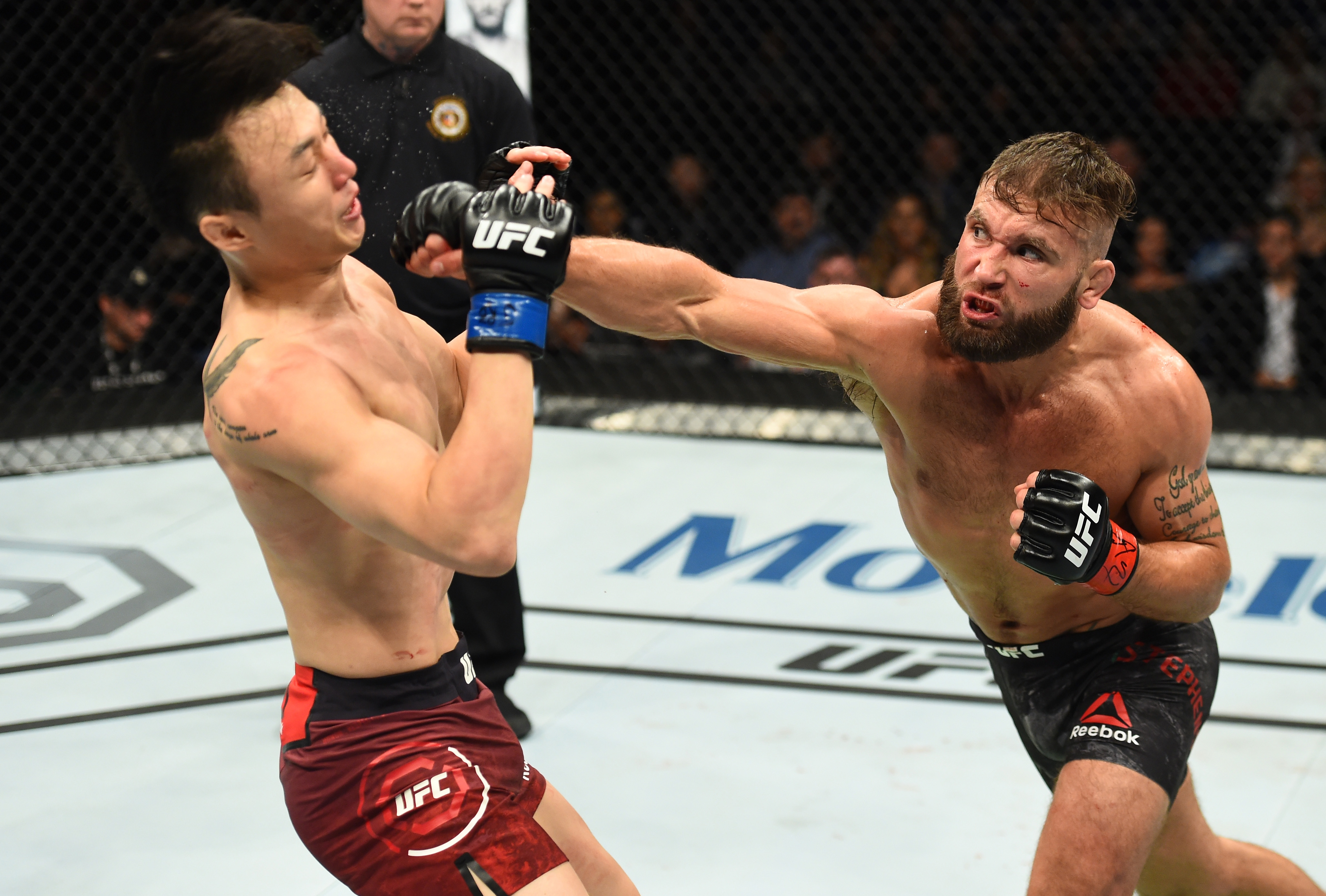 UFC Des Moines Event Schedule: Fight Card Start Time UFC Des Moines Event Schedule: Fight Card Start Time