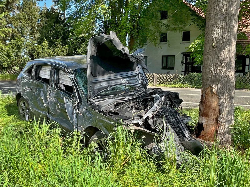 Unfall Stemwede: Zusammenstoß Mit Baum – Details Zum Vorfall Bei Bad Essen Unfall Stemwede: Zusammenstoß Mit Baum – Details Zum Vorfall Bei Bad Essen