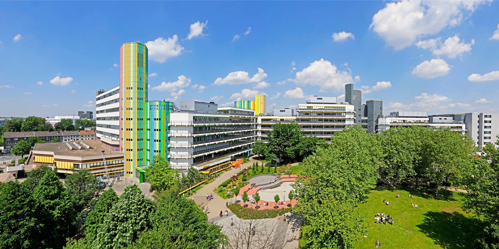 Uni Duisburg-Essen: Vorwürfe Der Notenmanipulation Für 900 Euro Uni Duisburg-Essen: Vorwürfe Der Notenmanipulation Für 900 Euro