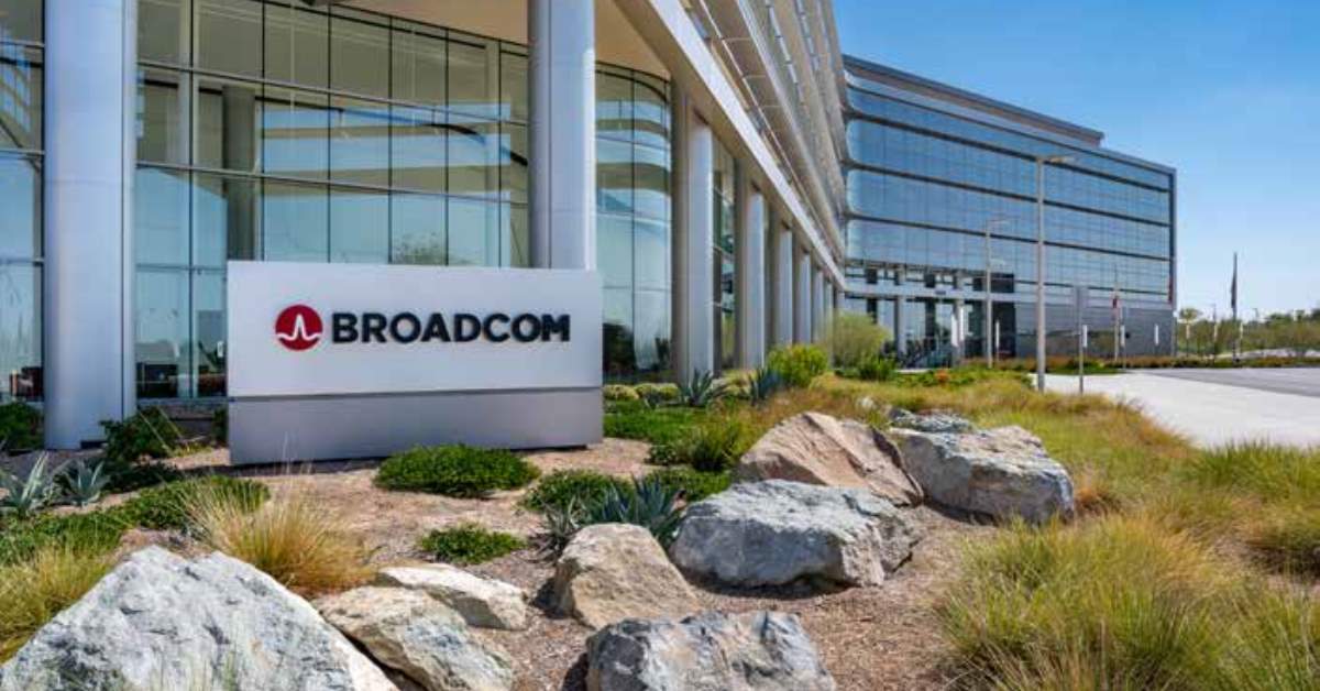 VMware Pricing To Explode: AT&T Highlights Broadcom's Extreme Increase VMware Pricing To Explode: AT&T Highlights Broadcom's Extreme Increase