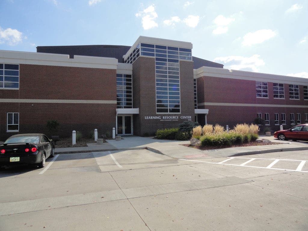Valley High School Welcomes New Principal: West Des Moines School Board Announcement