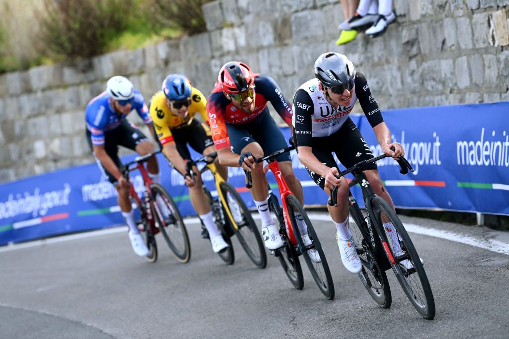 Van Der Poel's Milan-San Remo Triumph: Outsprinting Pogacar Van Der Poel's Milan-San Remo Triumph: Outsprinting Pogacar