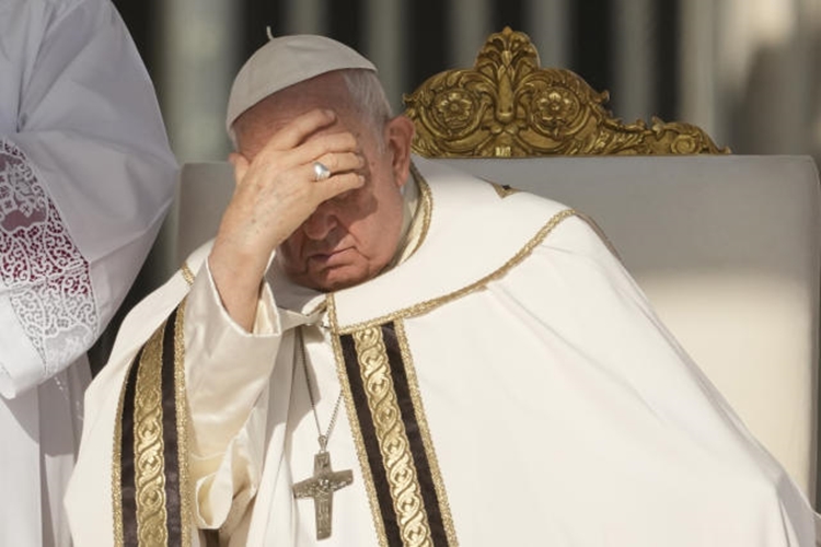 Vatican Finances: A Legacy Of Problems Pope Francis Couldn't Solve Vatican Finances: A Legacy Of Problems Pope Francis Couldn't Solve