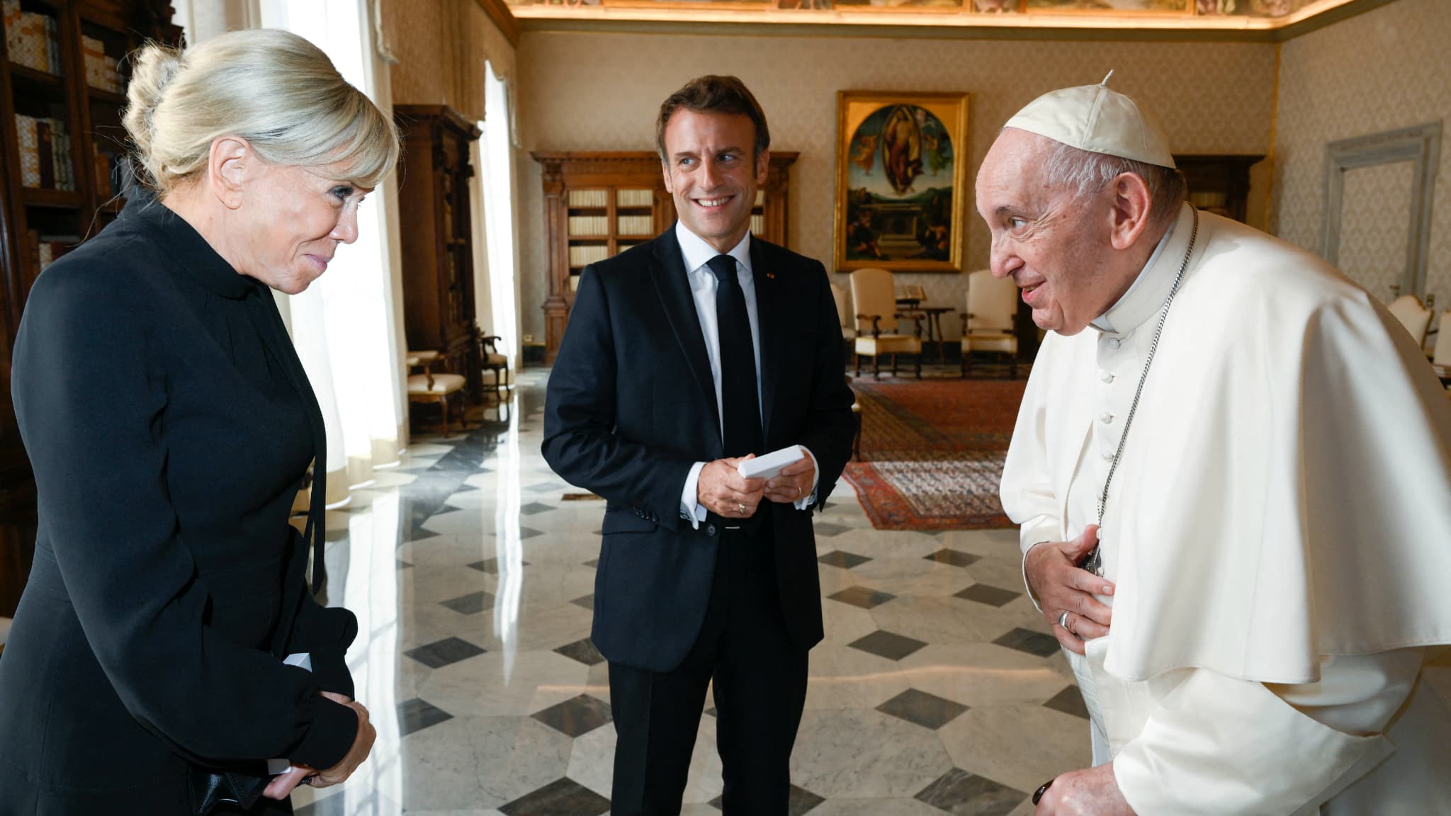 Vatican : Trump Et Macron - Une Rencontre Tendue ? Vatican : Trump Et Macron - Une Rencontre Tendue ?