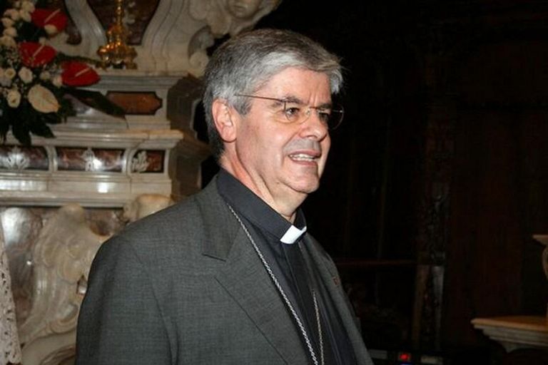 Vaticano:  Nuove Rivelazioni Sulle Chat Segrete Del Cardinale Becciu