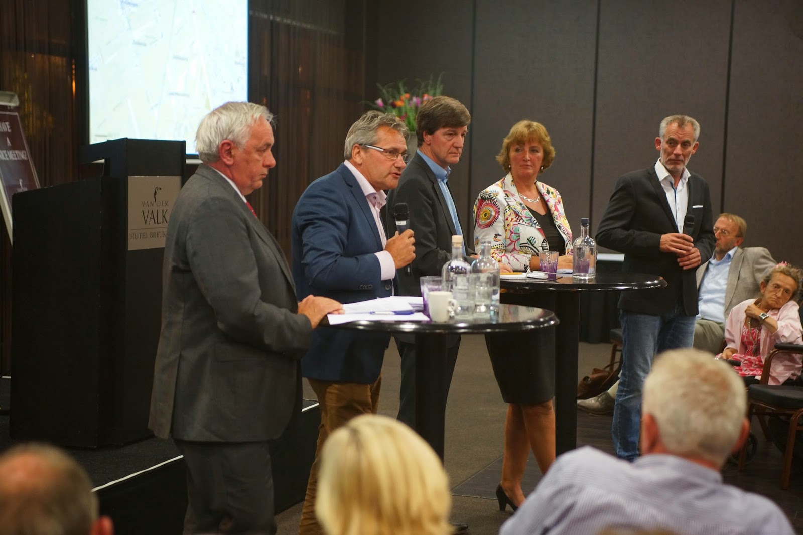 Verdeelstation Oostwold: Bewoners Teleurgesteld Over Onafwendbare Komst Verdeelstation Oostwold: Bewoners Teleurgesteld Over Onafwendbare Komst