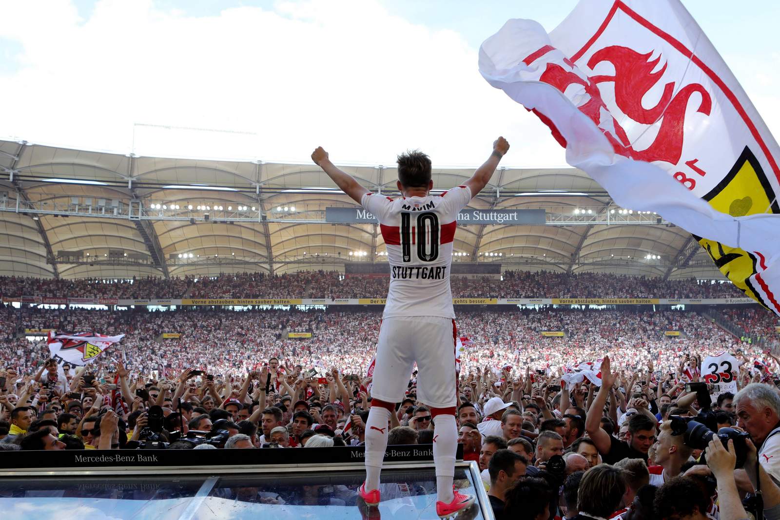 VfB Stuttgart Optimist Pentru Prezența Lui Stiller În Finala Cupei Germaniei VfB Stuttgart Optimist Pentru Prezența Lui Stiller În Finala Cupei Germaniei