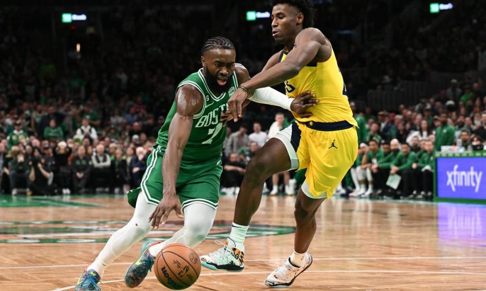 Watch Celtics Vs Suns: April 4th Game Details & Streaming Options Watch Celtics Vs Suns: April 4th Game Details & Streaming Options