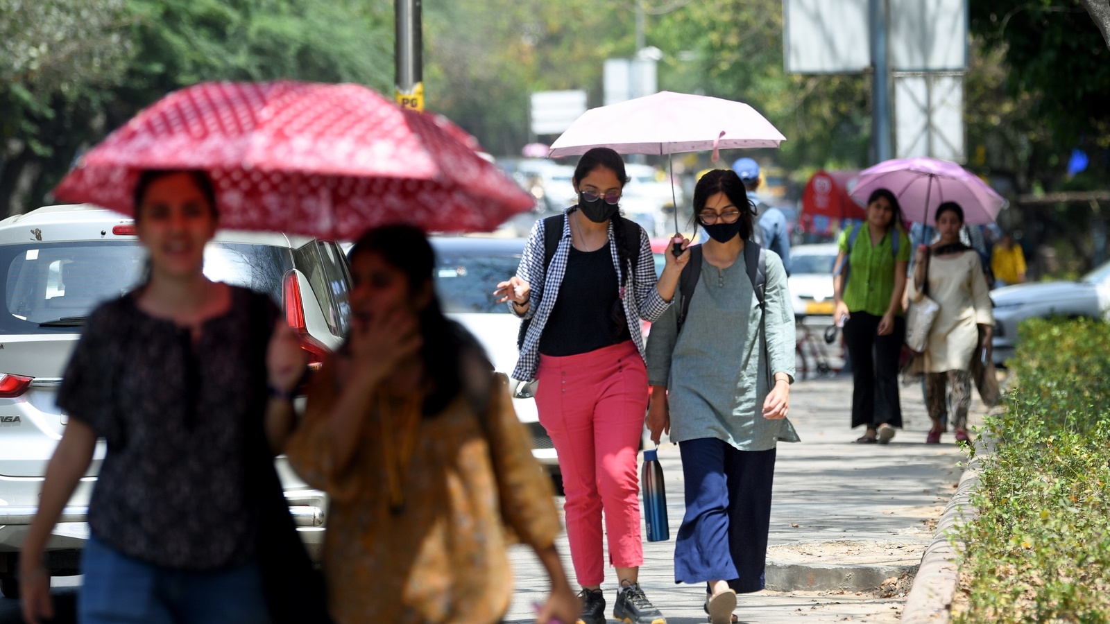 WB Weather Forecast: Thunderstorm Alert For Kolkata And Nearby Areas WB Weather Forecast: Thunderstorm Alert For Kolkata And Nearby Areas
