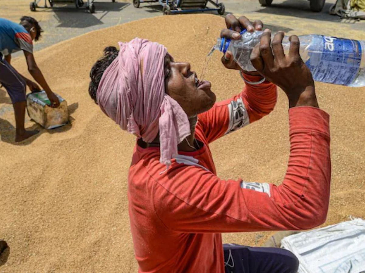 West Bengal Issues Heatwave Alert For Four Districts West Bengal Issues Heatwave Alert For Four Districts