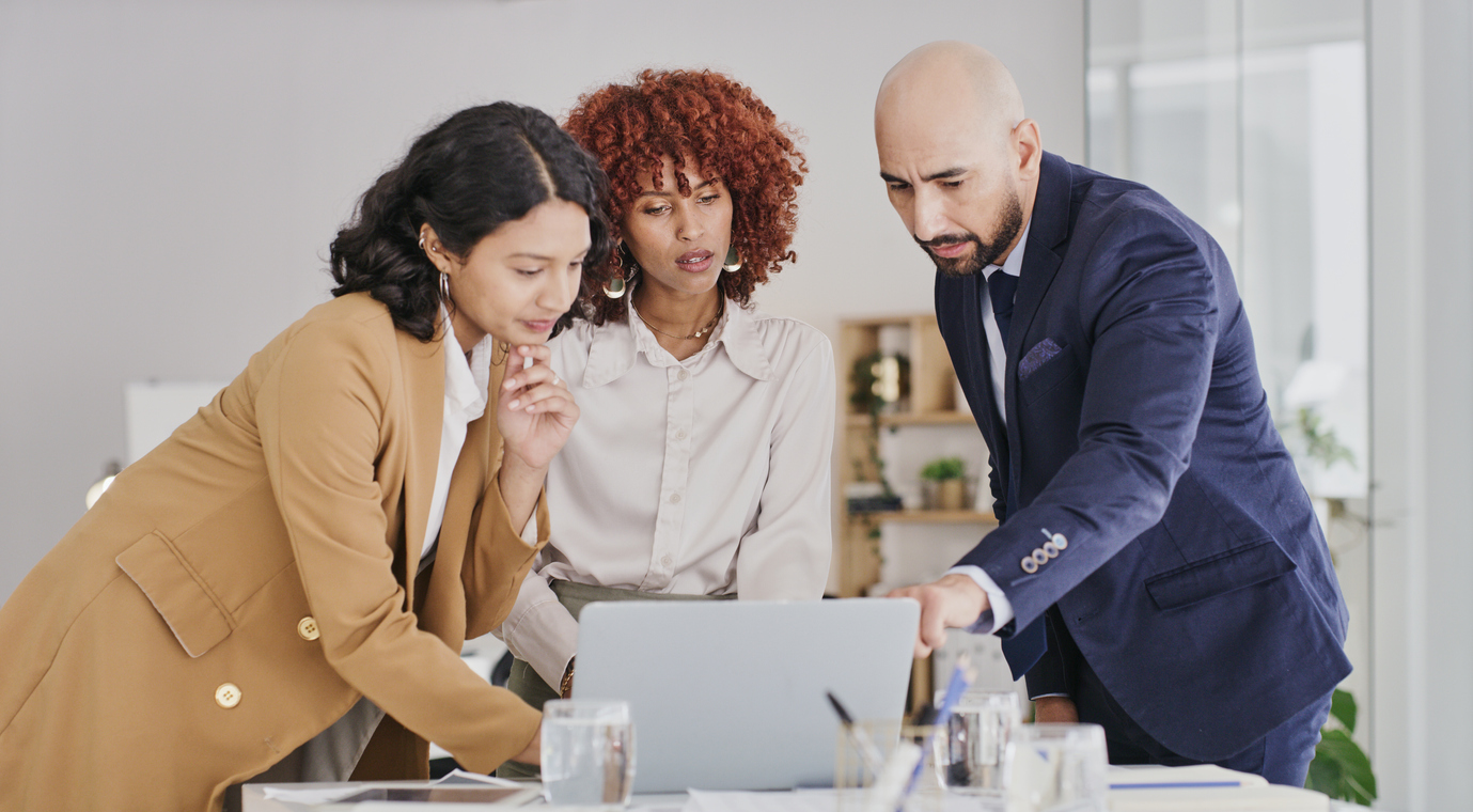 Why Middle Managers Are Valuable: Benefits For Companies And Employees Why Middle Managers Are Valuable: Benefits For Companies And Employees