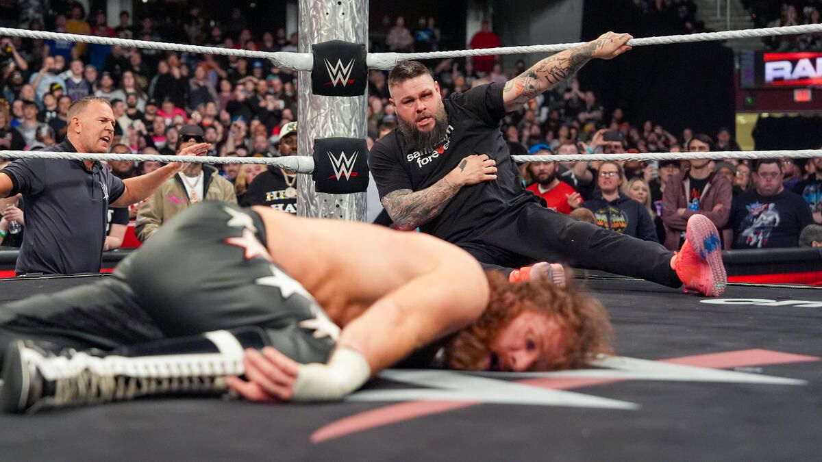 WWE Raw: The Vicious Attack On Sami Zayn By Rollins And Breakker WWE Raw: The Vicious Attack On Sami Zayn By Rollins And Breakker