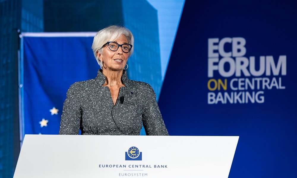 Yüksek Belirsizlik: ECB Başkanı Lagarde'nin Değerlendirmesi Yüksek Belirsizlik: ECB Başkanı Lagarde'nin Değerlendirmesi
