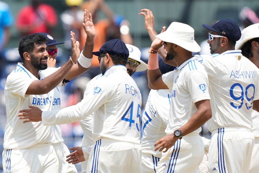 Zimbabwe's Strong Start: Day One Dominance Against Bangladesh Zimbabwe's Strong Start: Day One Dominance Against Bangladesh