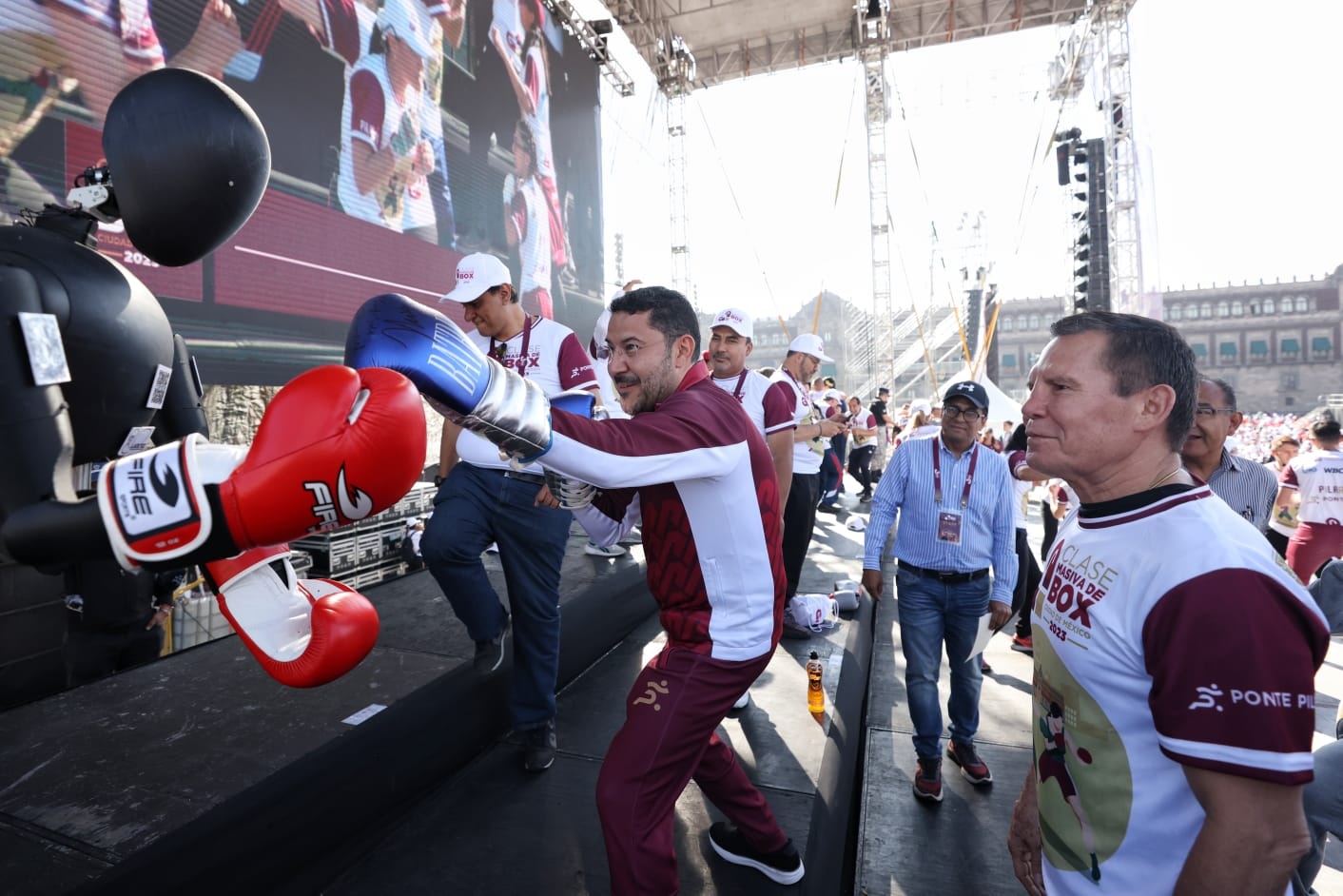 Zócalo Capitalino: Fotos De La Clase Nacional De Boxeo Zócalo Capitalino: Fotos De La Clase Nacional De Boxeo